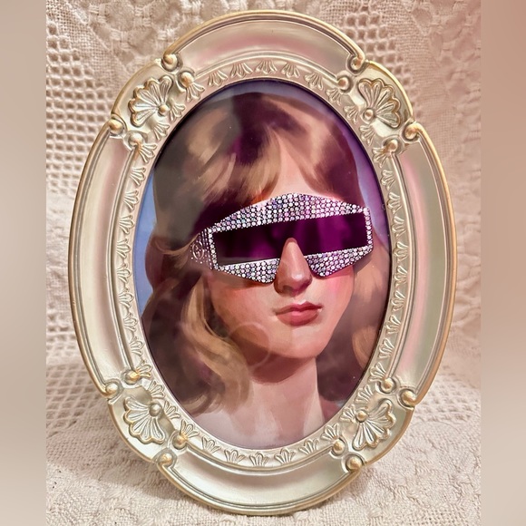 Vtg Decorel Heirloom 5 × 7
Oval Champagne Picture Frame… New - Picture 11 of 11